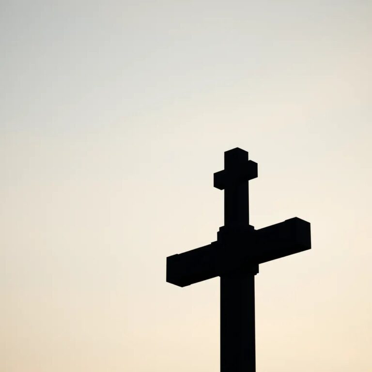 La silhouette d'une croix dans le ciel